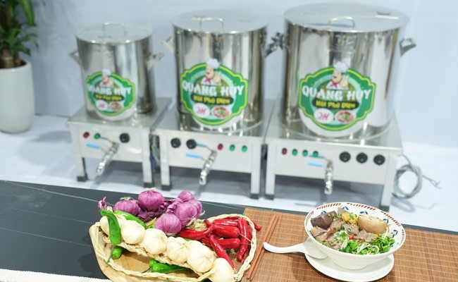 Phở ngon nấu bằng nồi QH