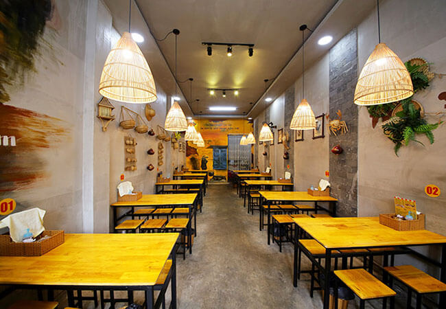Trang trí nội thất cho quán phở là công đoạn quan trọng để tạo không gian ăn uống thoải mái cho khách hàng