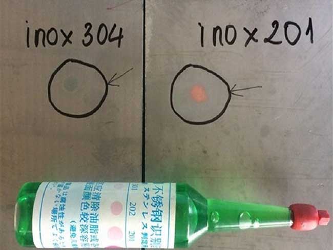 Phản ứng của inox 201 và 304 sau khi nhỏ axit