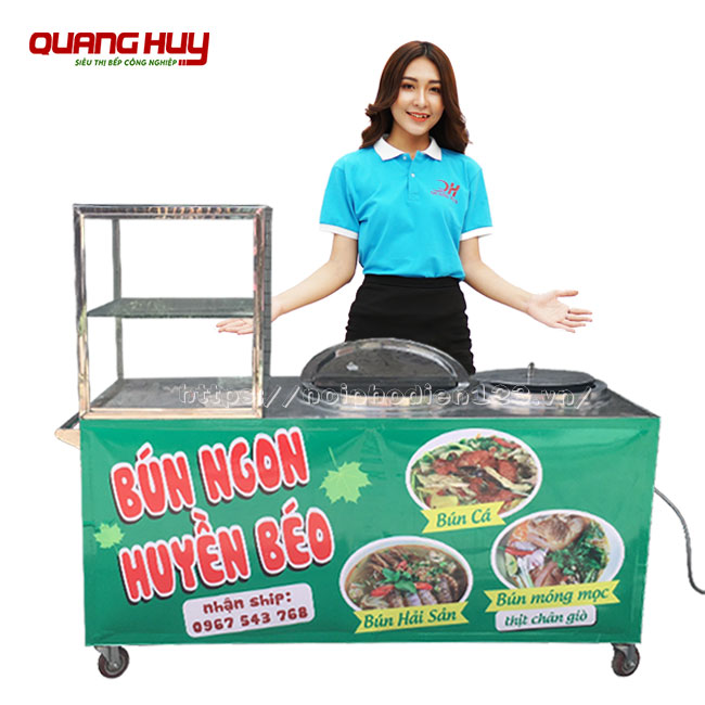Xe có 2 nồi nấu cháo, phù hợp nấu những món ăn dung tích lớn như bún, miến, phở