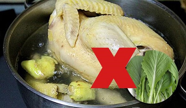 Loại rau không nấu cùng thịt gà