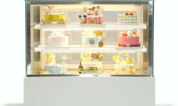 Tủ trưng bày bánh kem 1m2 (3 tầng) kính vuông
