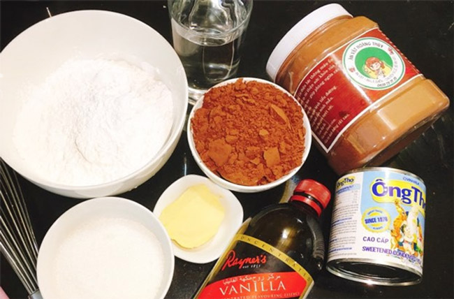 Nguyên liệu làm sốt socola từ bột ca cao để phủ bánh kem, nguyên liệu