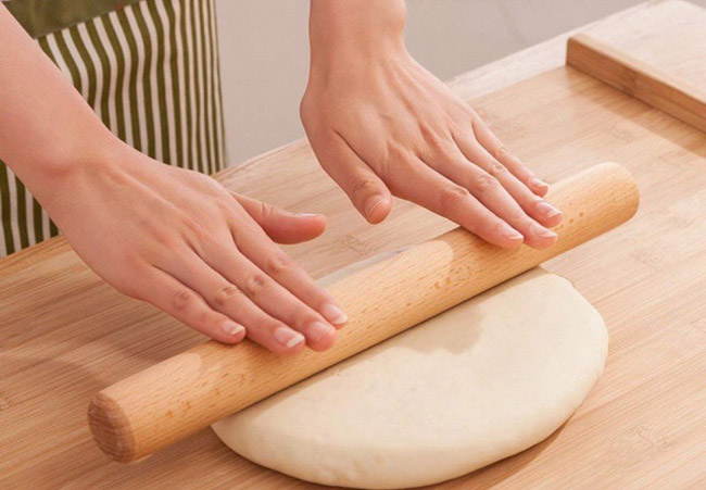 Cán bột thành hình chữ nhật, Cách làm bánh mì que chiên giòn