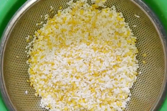 Trộn gạo với đậu xanh 