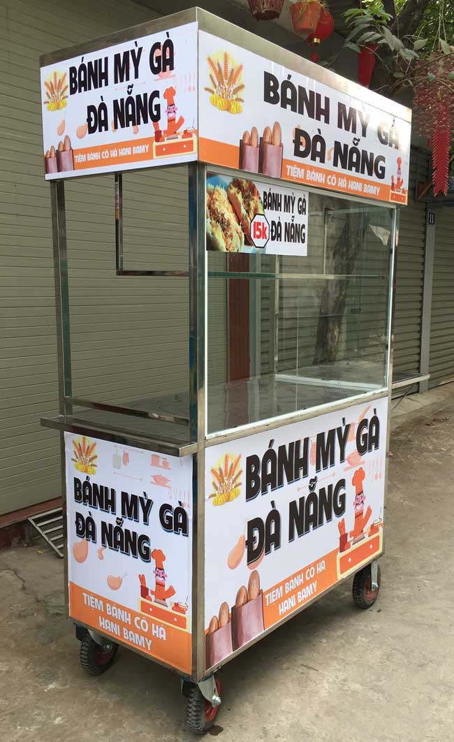 Xe bán bánh mì que Đà Nẵng