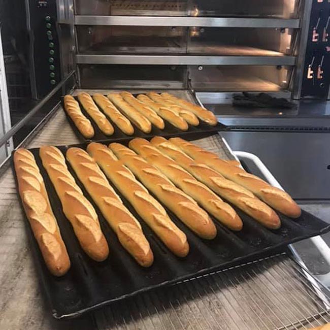 Bánh mì được chín giòn, ngon 