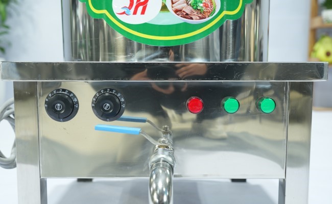 N&uacute;m chỉnh nhiệt, đ&egrave;n b&aacute;o v&agrave; van xả nồi phở